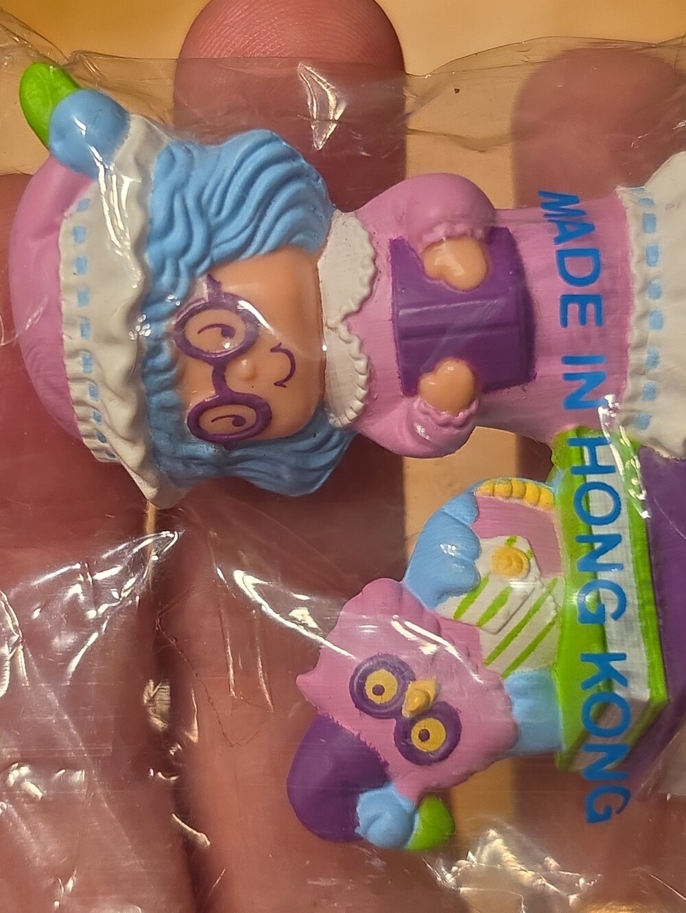 Strawberry Shortcake Plum Pudding Reading to Elderberry Owl Books PVC Miniature